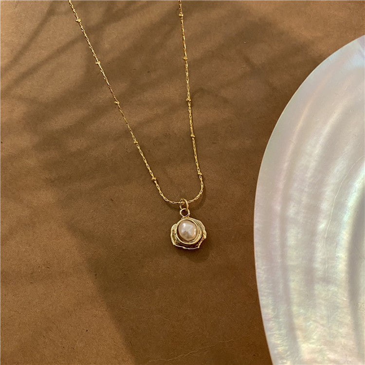 Pearlora Necklace