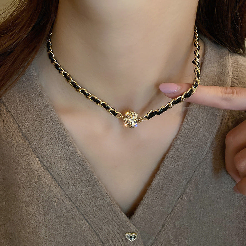 Noir Aura Necklace