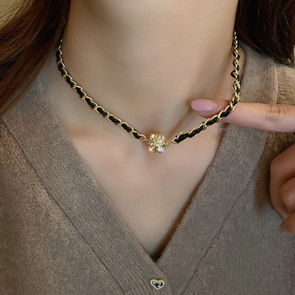 Noir Aura Necklace