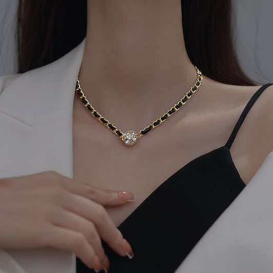Noir Aura Necklace